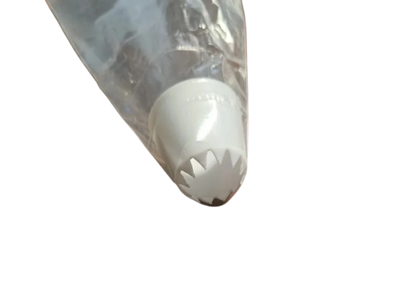 Piping bag tip