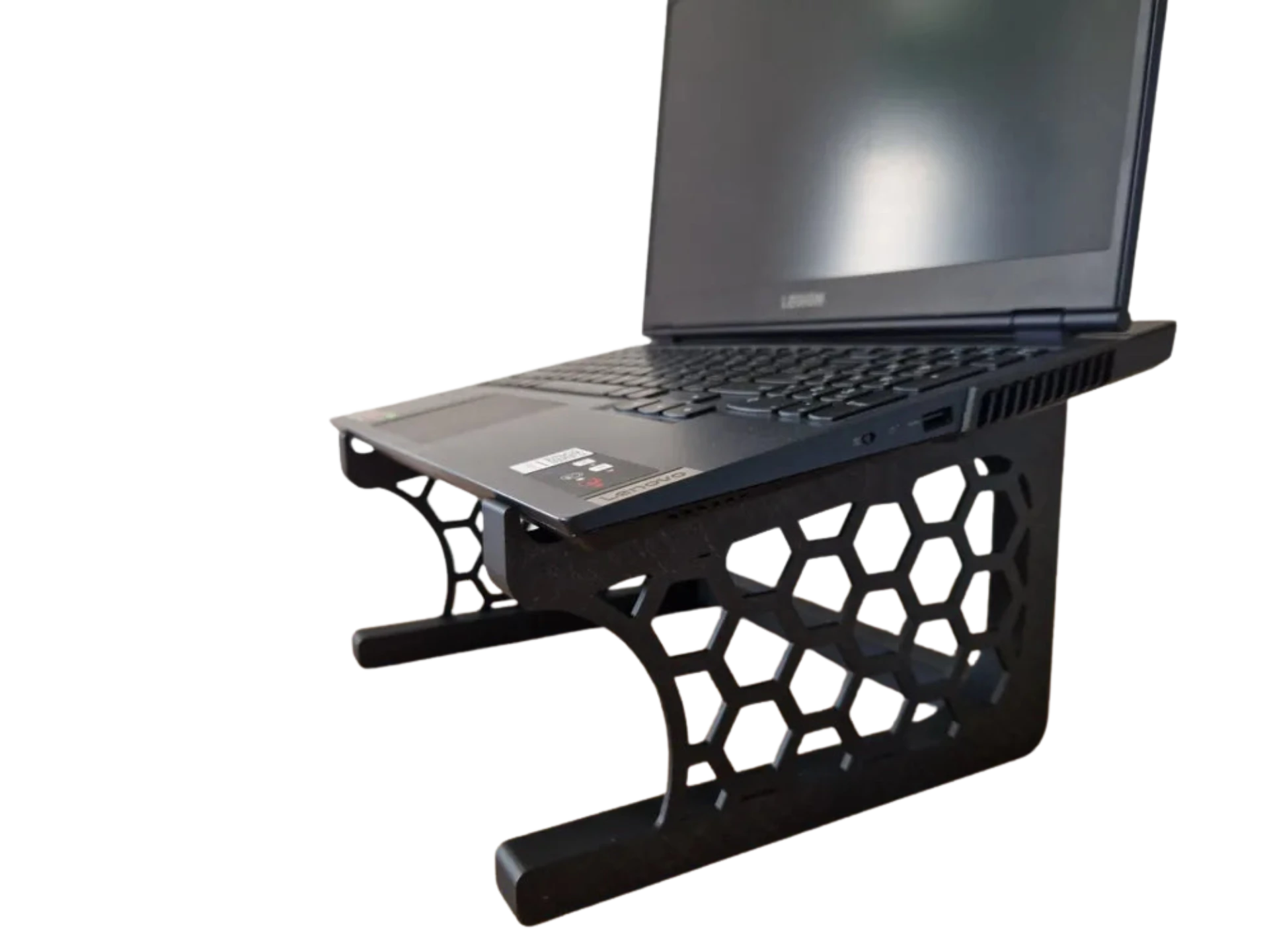 Laptop stand with maximum airflow
