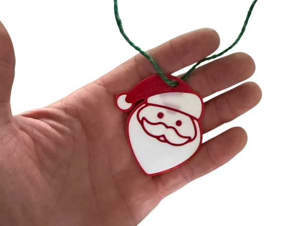 Santa gift tag or tree ornament