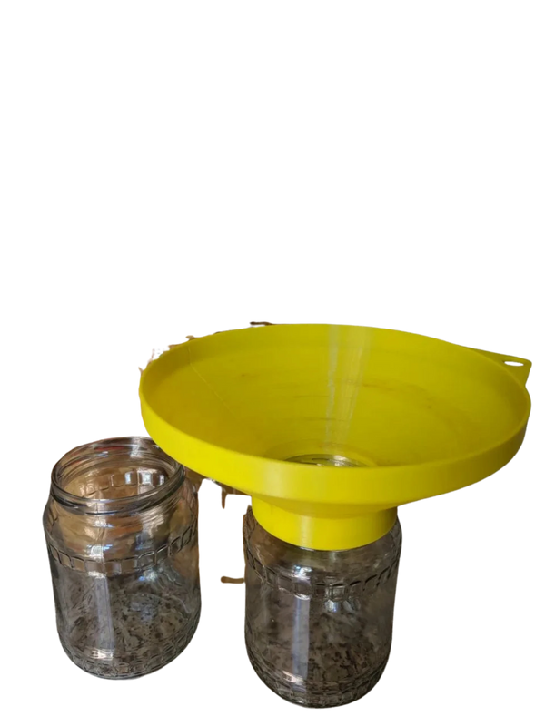 Cannning funnel for threaded Twist-off 82 jars