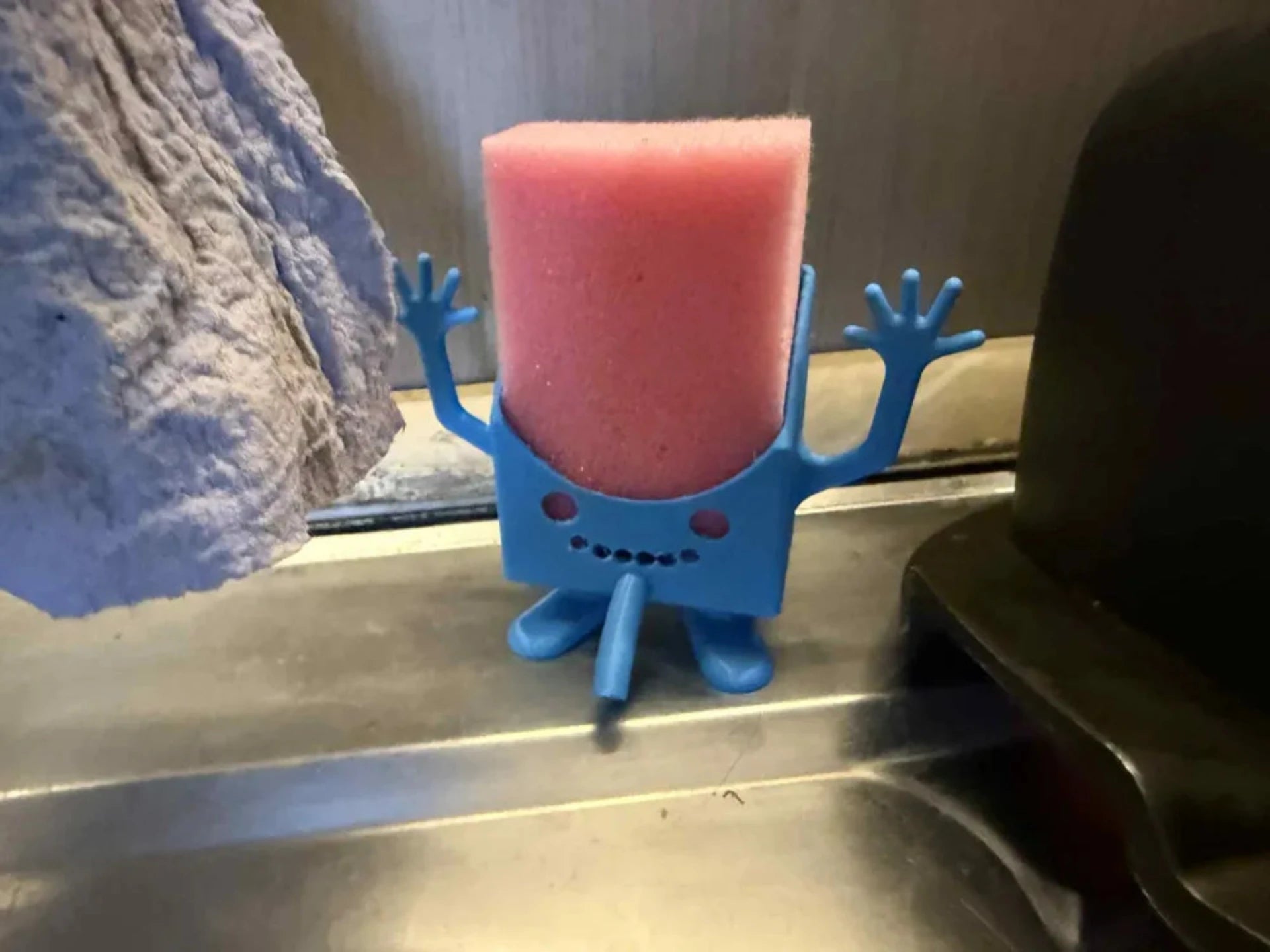Cute sponge dripper